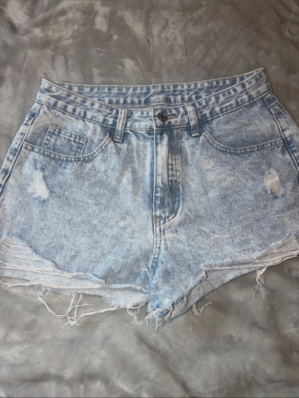SHEIN Light Blue Acid-Wash Denim Cutoff Shorts